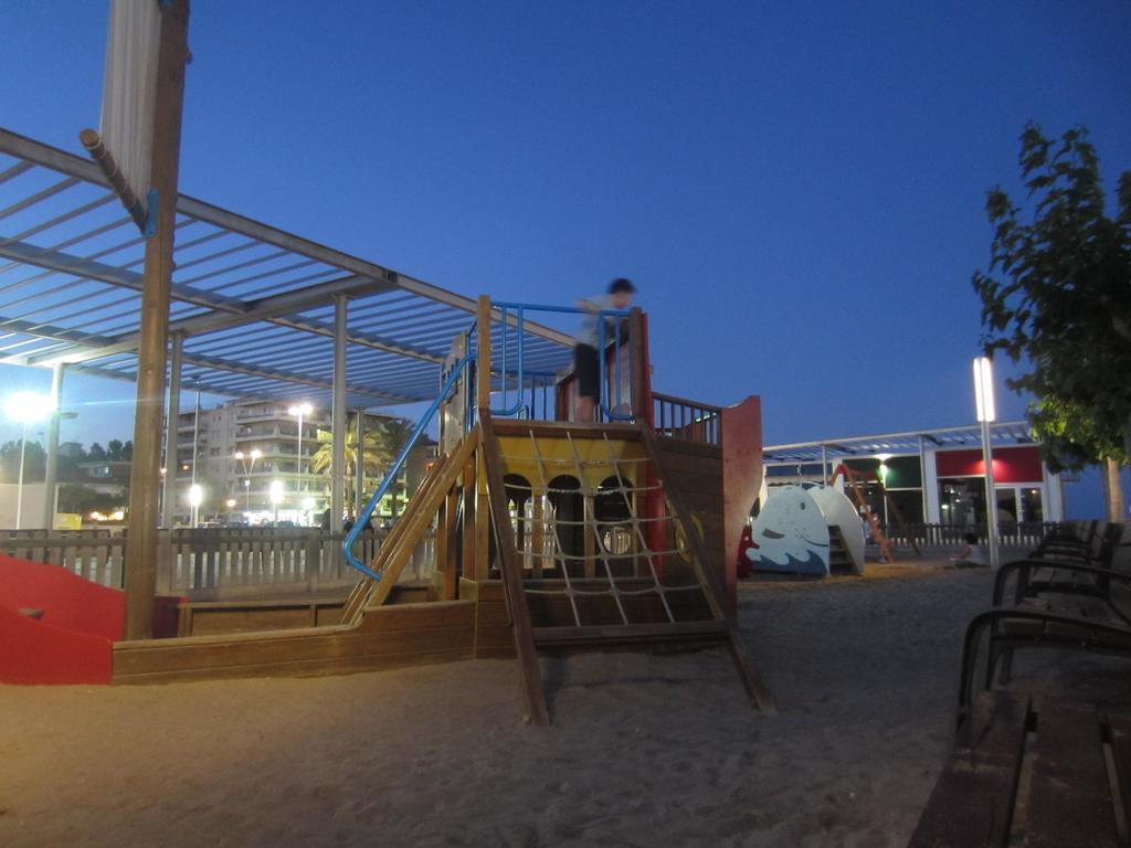 Ferienwohnung Apartamento Playa Dorada Segur de Calafell Exterior foto